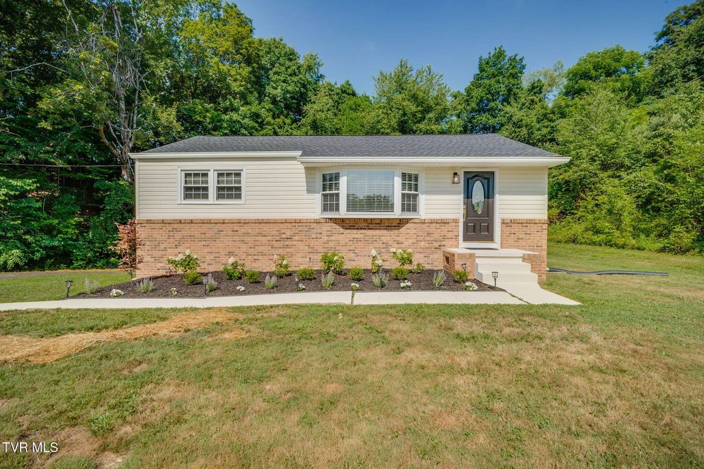 3300 Ketron Drive, Kingsport, TN 37660