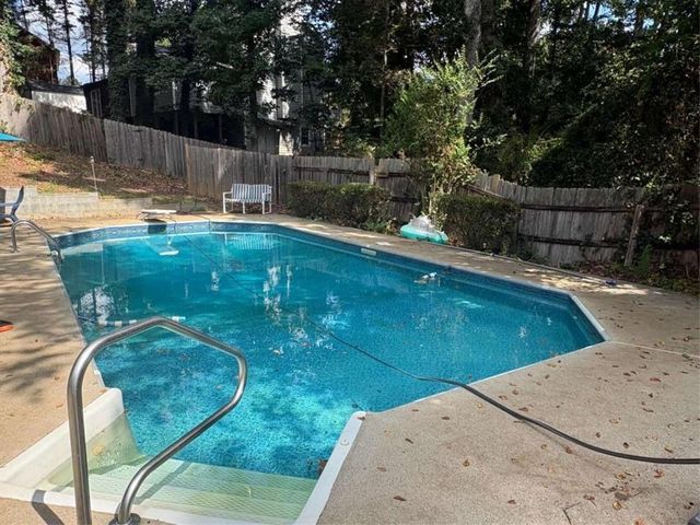 1068 Leslie Place, Lithonia, GA 30058