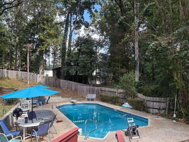 1068 Leslie Place, Lithonia, GA 30058