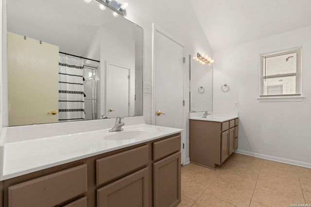 8406 Cherisse Dr, Converse, TX 78109