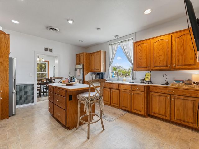 20501 Fm 521, Wadsworth, TX 77414