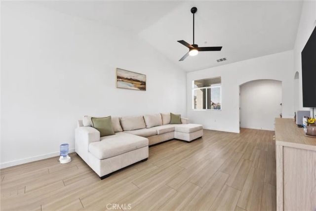 807 Potts Point Way, Bakersfield, CA 93307