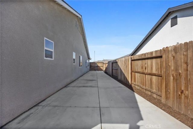 807 Potts Point Way, Bakersfield, CA 93307