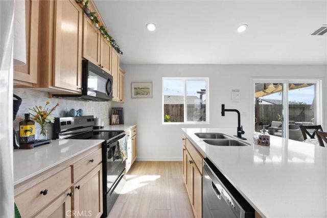 807 Potts Point Way, Bakersfield, CA 93307