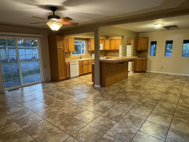 9810 Rye Court, Salinas, CA 93907