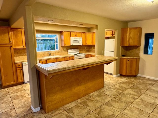 9810 Rye Court, Salinas, CA 93907