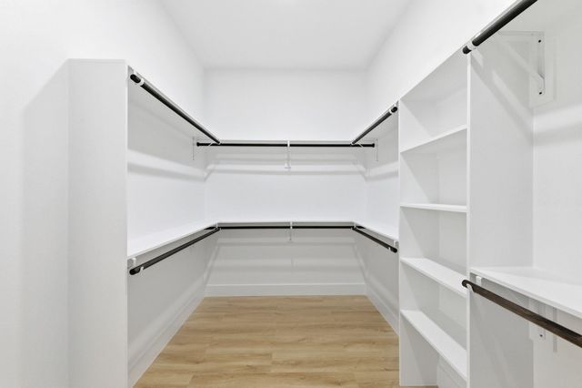 103 Kawainui LN, Bastrop, TX 78602