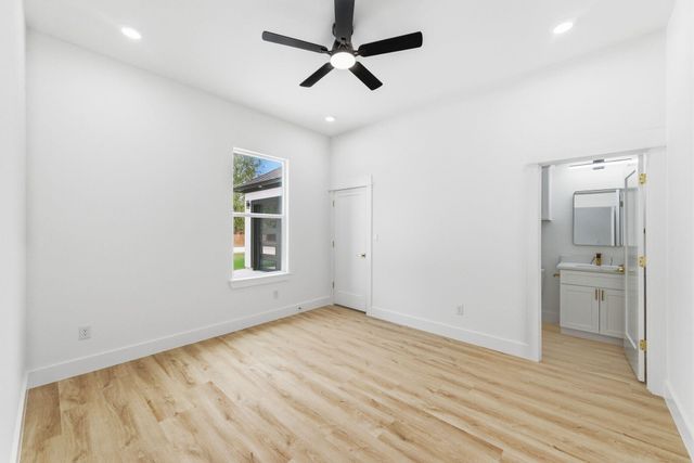 103 Kawainui LN, Bastrop, TX 78602