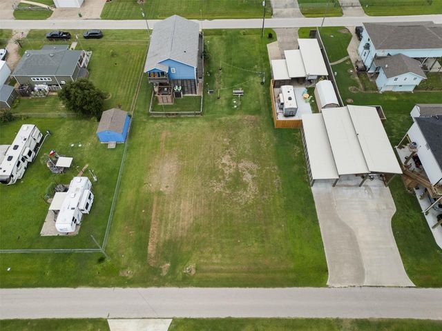 940 Sandollar, Crystal Beach, TX 77650