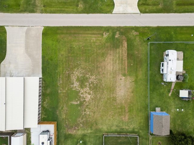 940 Sandollar, Crystal Beach, TX 77650