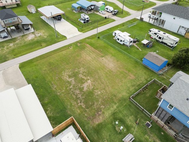 940 Sandollar, Crystal Beach, TX 77650