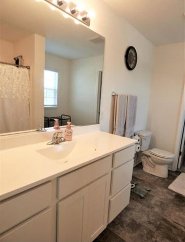 636 E 119th Place, Crown Point, IN 46307