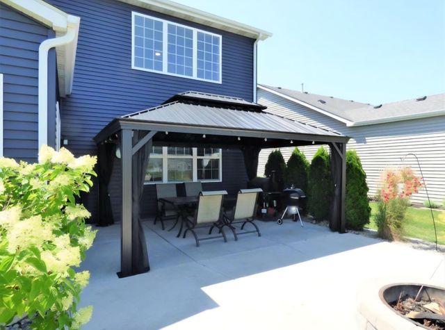 636 E 119th Place, Crown Point, IN 46307