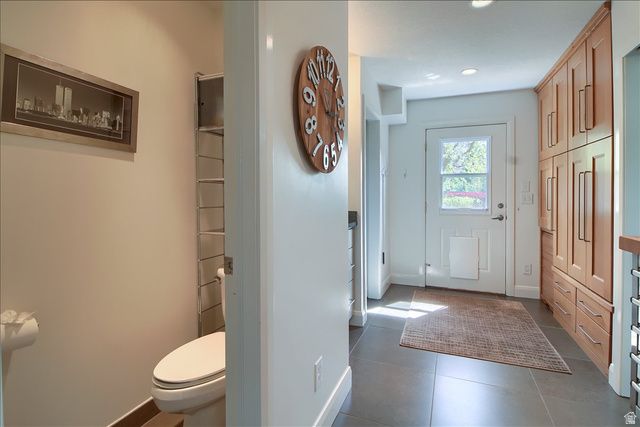 4 CHERRYWOODS LN, Sandy, UT 84092