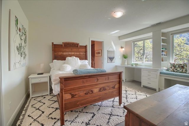 4 CHERRYWOODS LN, Sandy, UT 84092