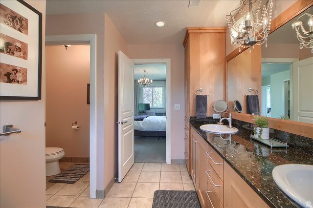 4 CHERRYWOODS LN, Sandy, UT 84092