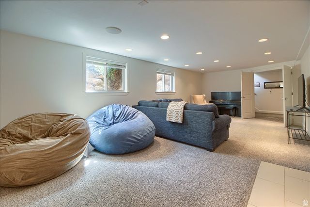 4 CHERRYWOODS LN, Sandy, UT 84092