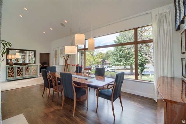 4 CHERRYWOODS LN, Sandy, UT 84092