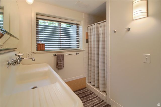 4 CHERRYWOODS LN, Sandy, UT 84092