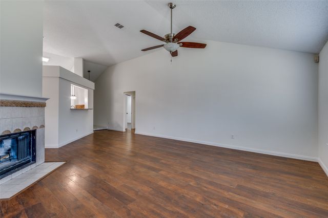 1940 Helen Drive, Lewisville, TX 75067