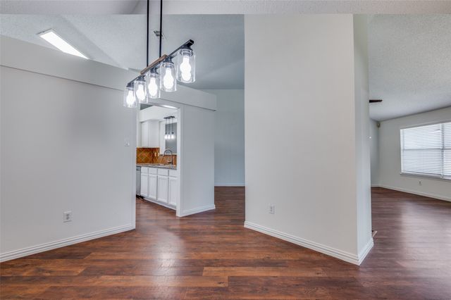 1940 Helen Drive, Lewisville, TX 75067