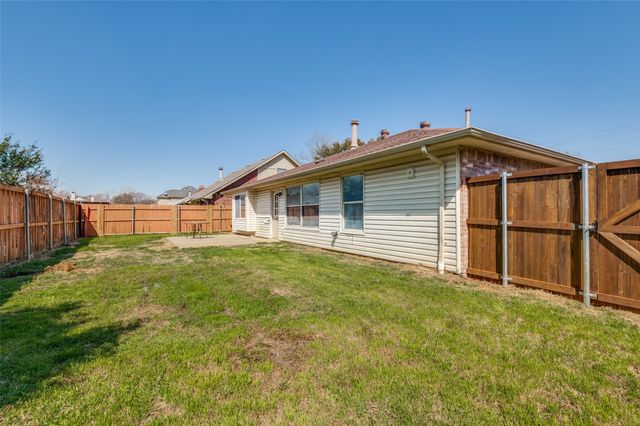 1940 Helen Drive, Lewisville, TX 75067