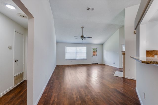 1940 Helen Drive, Lewisville, TX 75067