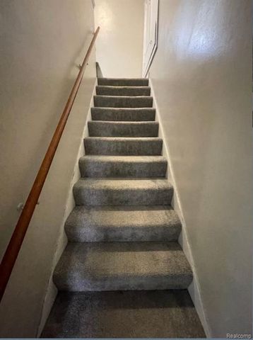 9327 Cloverlawn Street, Detroit, MI 48204