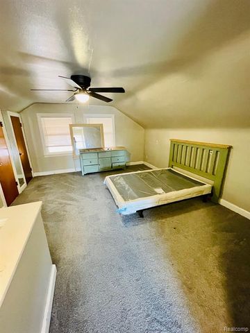 9327 Cloverlawn Street, Detroit, MI 48204