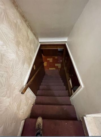 9327 Cloverlawn Street, Detroit, MI 48204