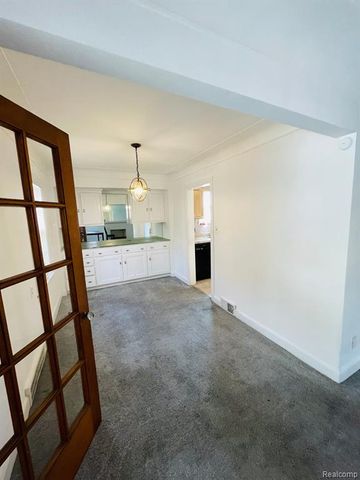 9327 Cloverlawn Street, Detroit, MI 48204