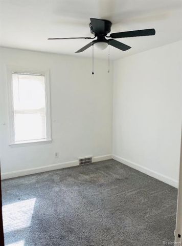 9327 Cloverlawn Street, Detroit, MI 48204