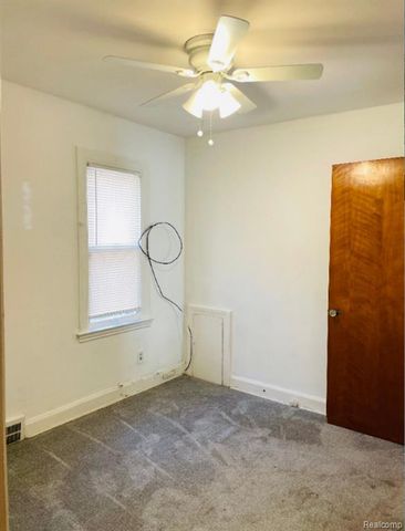 9327 Cloverlawn Street, Detroit, MI 48204