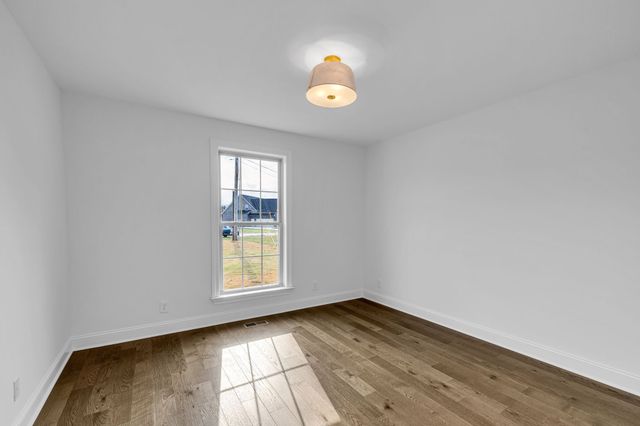 309 Honeysuckle Ln, Shelbyville, TN 37160