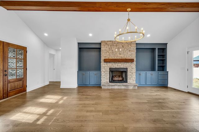 309 Honeysuckle Ln, Shelbyville, TN 37160