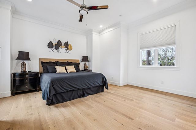 1270 Wood Hollow Drive, Houston, TX 77057