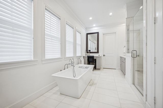 1270 Wood Hollow Drive, Houston, TX 77057