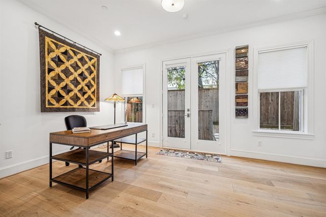 1270 Wood Hollow Drive, Houston, TX 77057