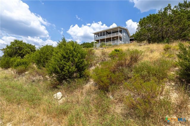 667 Rock Castle, Canyon Lake, TX 78133