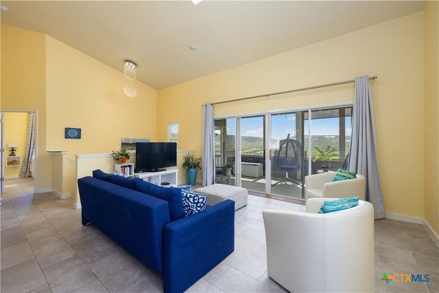 667 Rock Castle, Canyon Lake, TX 78133