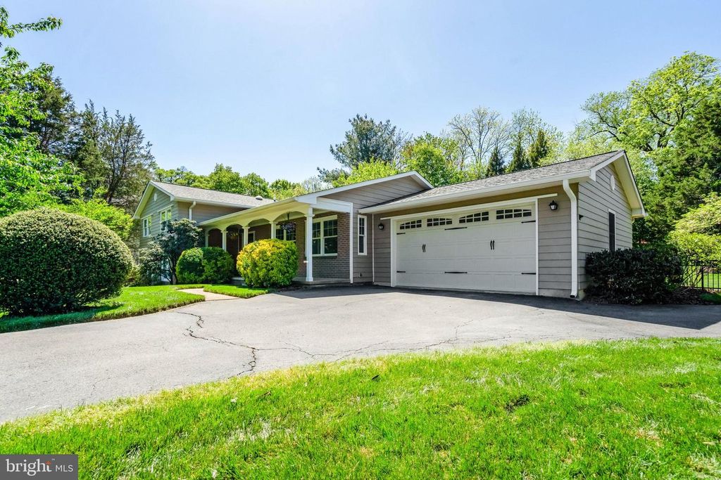 4510 RHETT LN, Fairfax, VA 22030