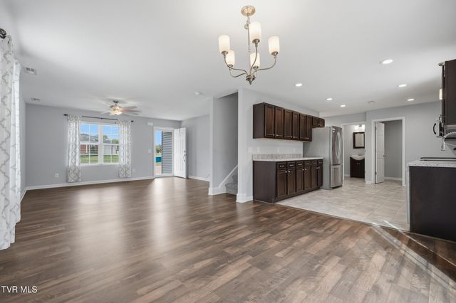 916 Lona Lane, Bluff City, TN 37618