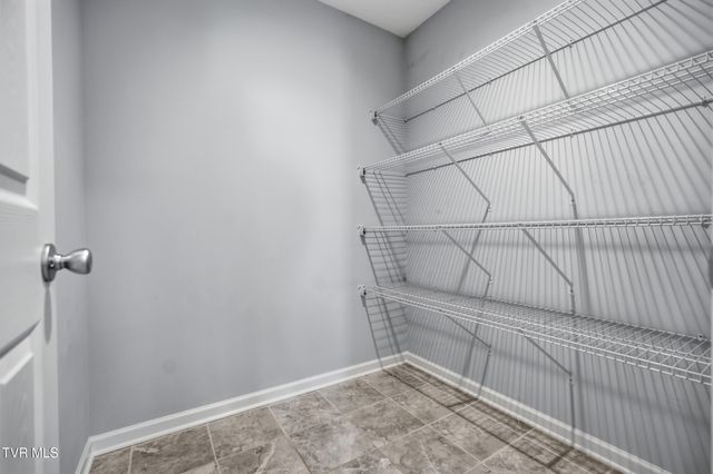916 Lona Lane, Bluff City, TN 37618