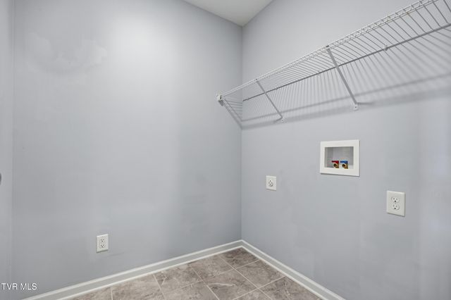 916 Lona Lane, Bluff City, TN 37618