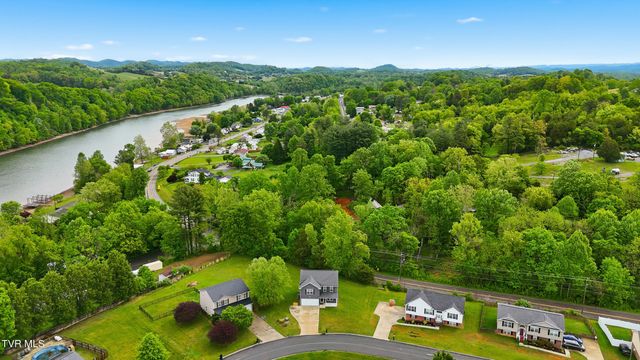 916 Lona Lane, Bluff City, TN 37618