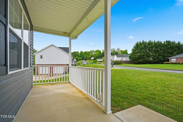 916 Lona Lane, Bluff City, TN 37618