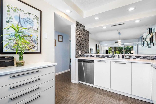 6121 Balboa Circle 103, Boca Raton, FL 33433