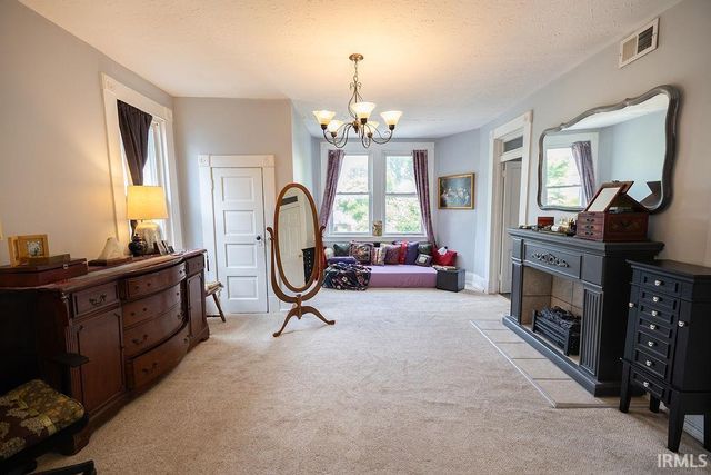719 E Washington Street, Muncie, IN 47305
