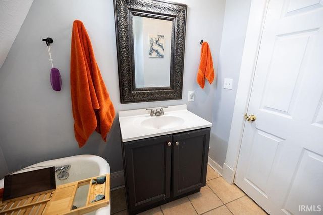 719 E Washington Street, Muncie, IN 47305
