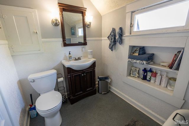 719 E Washington Street, Muncie, IN 47305